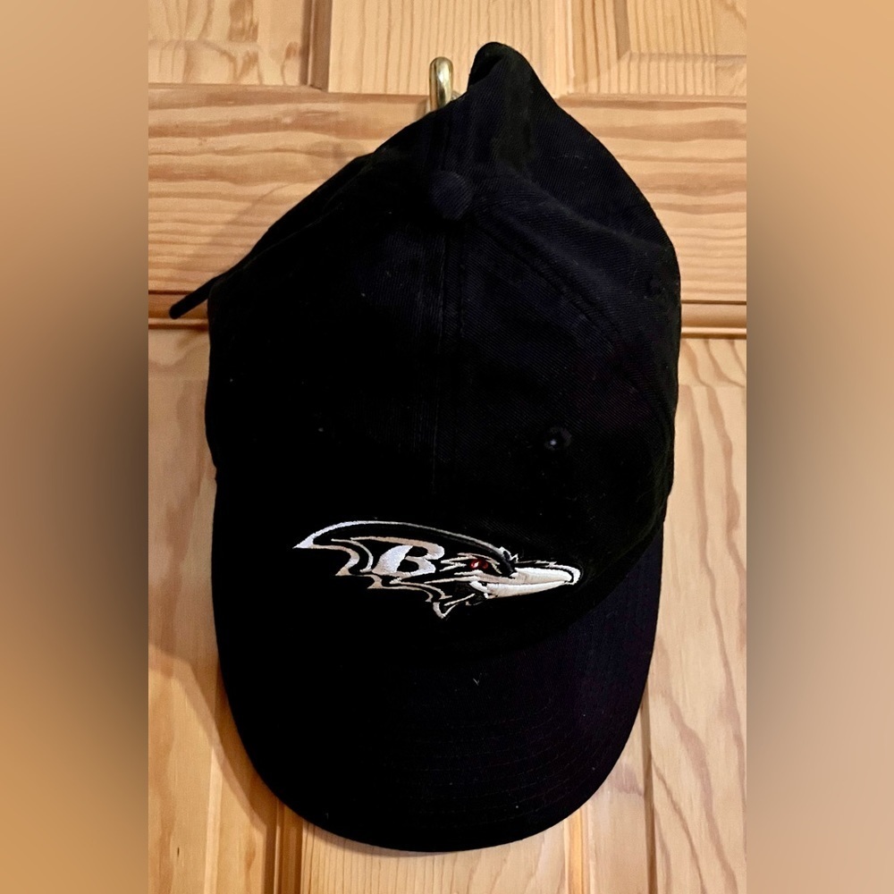 NFL Baltimore Ravens Black Baseball Hat Embroidered Team Logo Adjustable Cap OS